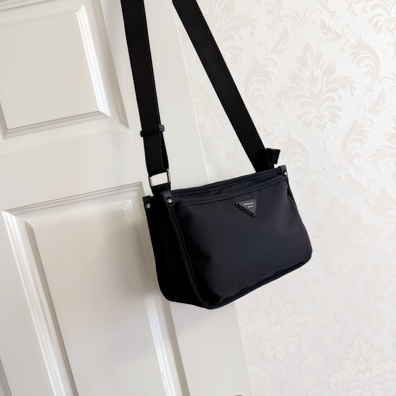 春季新款斜挎包女式休闲百搭单肩小方包日韩防水牛津布大容量女包