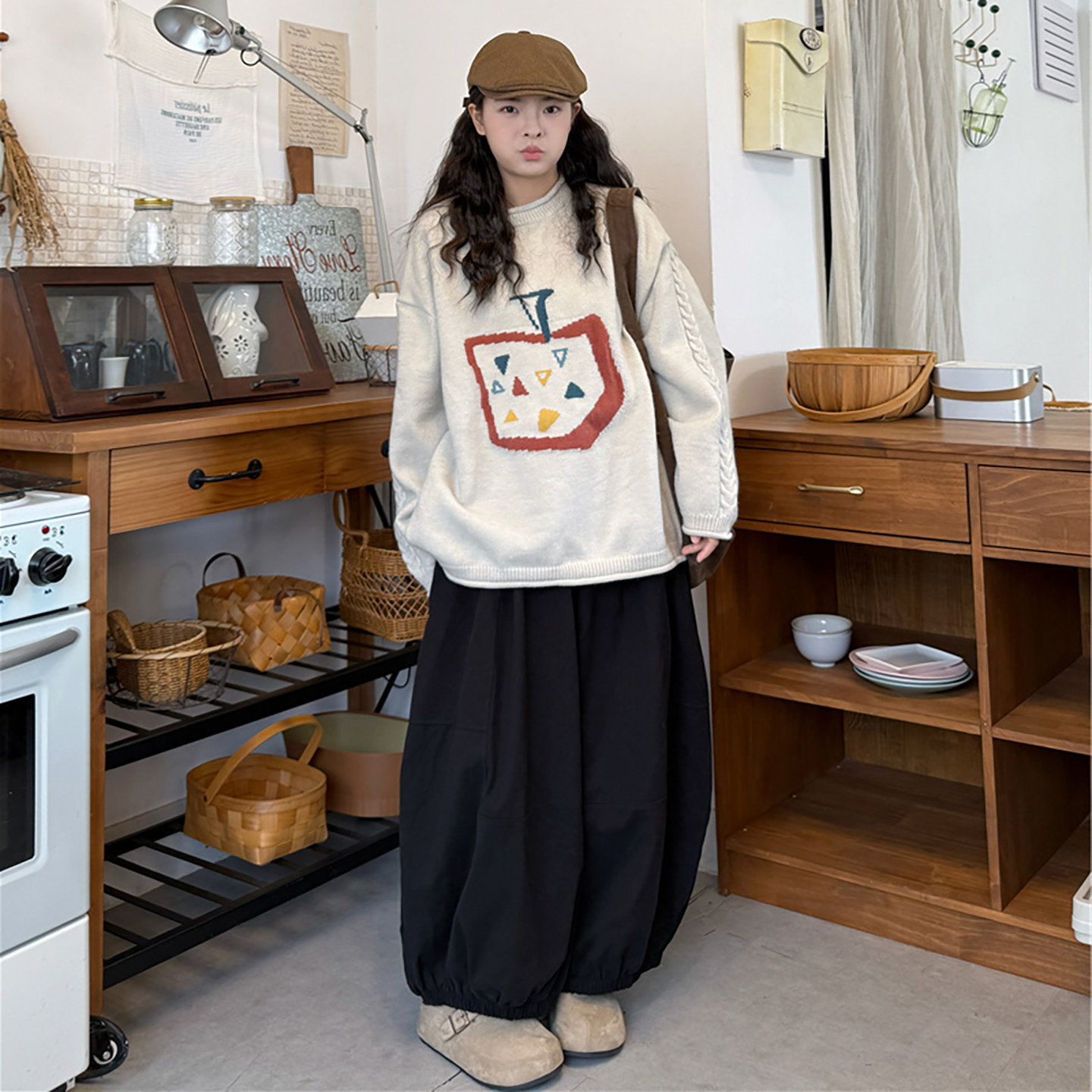 大码女装韩版宽松卡通印花圆领毛衣休闲裤套装胖mm显瘦文艺两件套