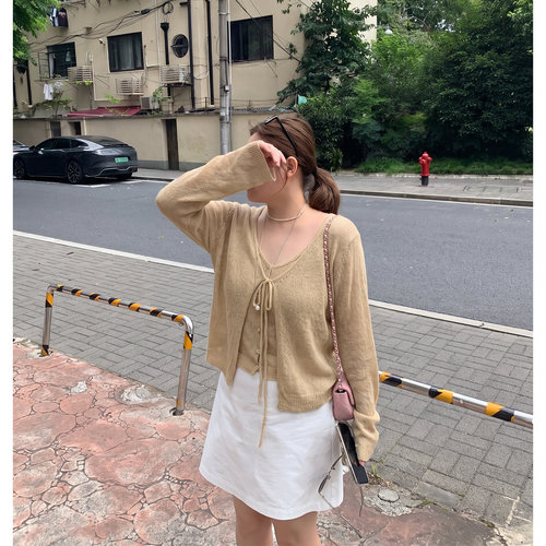 Q了个T早秋大码女装微胖mm系带针织吊带开衫巨好看时髦高级两件套