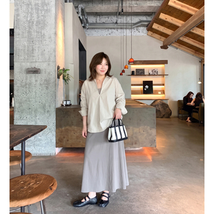 Q了个T 微胖mm 大码女装初秋宽松长袖V领衬衫半裙百搭显瘦两件套