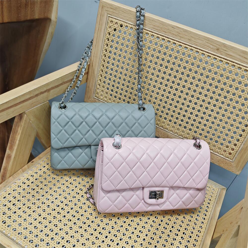 品牌特价处理斜挎单肩辣妈女包