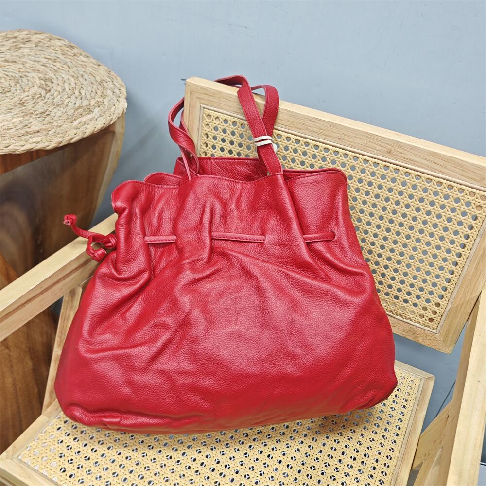 清货特价处理真皮品牌妈妈女大包