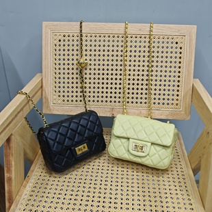 头层绵羊皮菱格金球链条斜挎女小包包2025新款 百搭单肩包 真皮个性