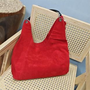 外贸出口尾货头层牛皮红色新月复古磨砂反绒真皮休闲妈妈新月女包