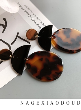 Y19仅几件亚克力撞色黑色豹纹玳瑁色耳环时尚高级感气质显脸瘦