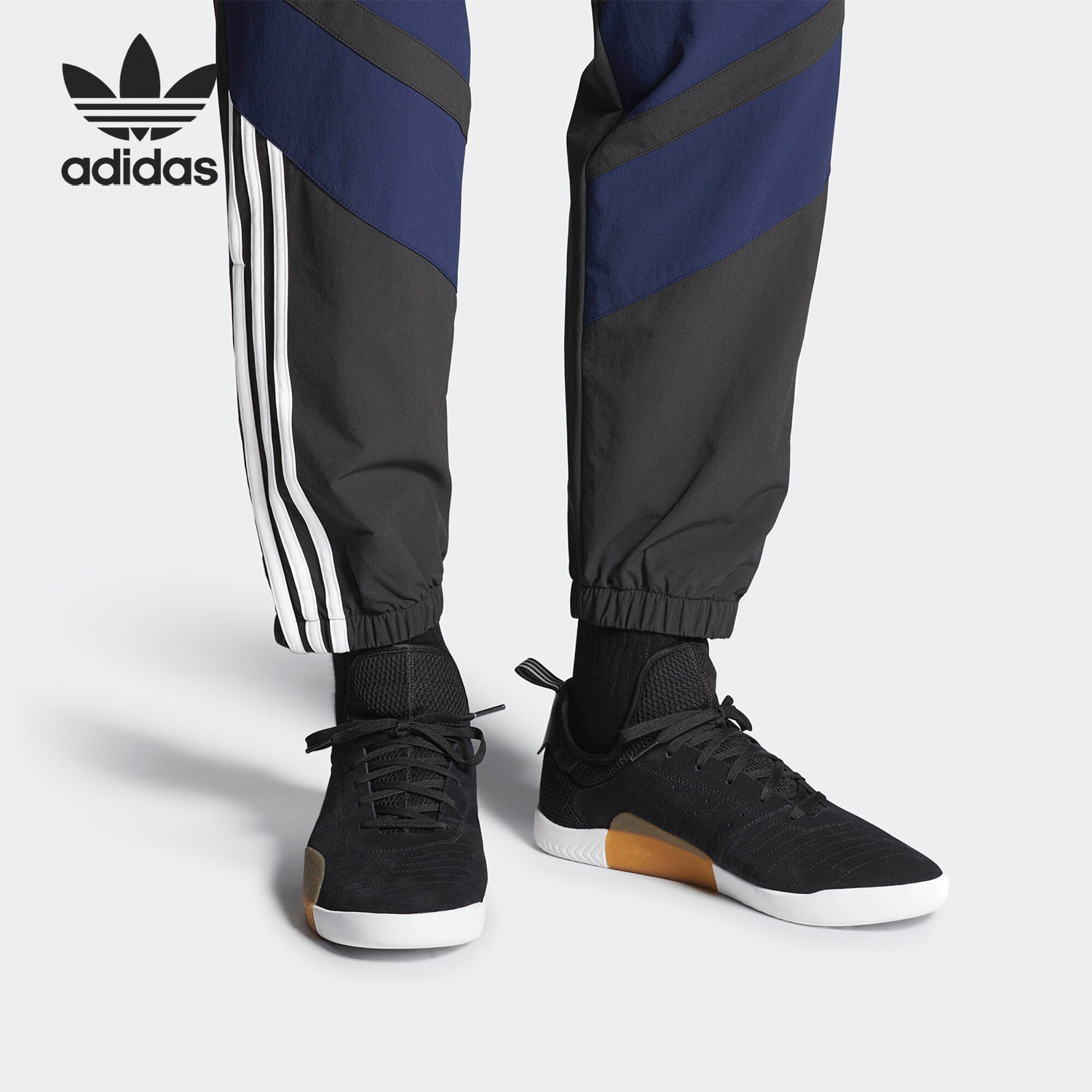 Adidas/阿迪达斯男子休闲运动鞋