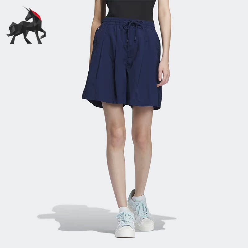 阿迪达斯女子运动短裤