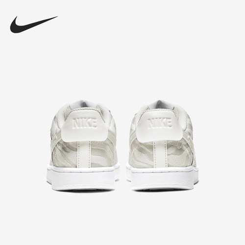 耐克女士简约时尚休闲板鞋