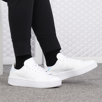 阿迪达斯正品女子板鞋