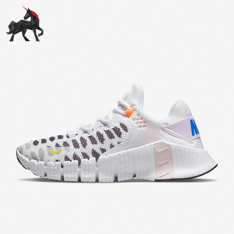 耐克女子透气网眼训练鞋