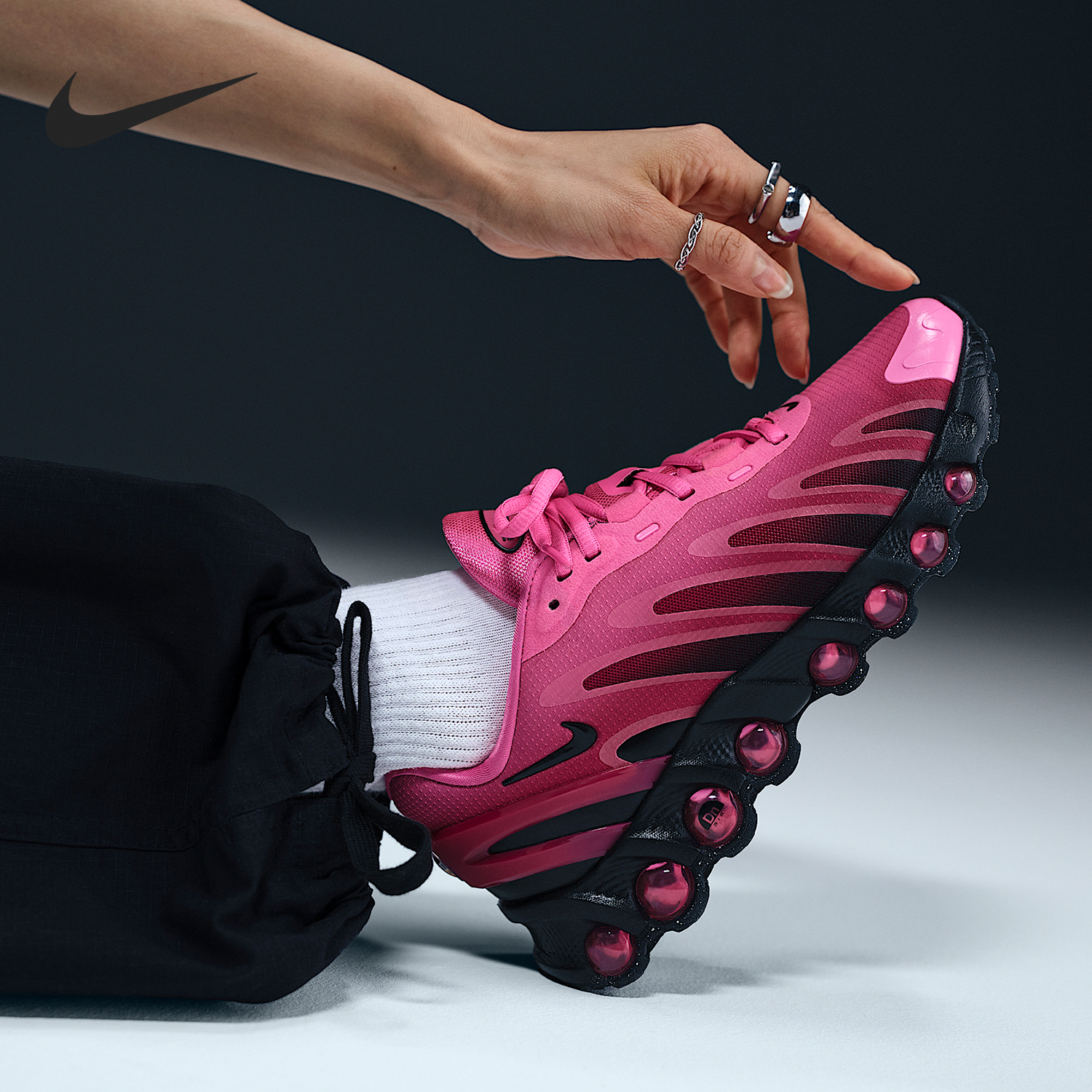 Nike/耐克正品Air Max Dn8女士运动缓震经典时尚跑步鞋HF5509-601