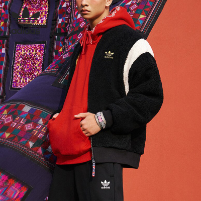 Adidas/阿迪达斯官方正品三叶草男女联名款新年连帽卫衣IX4217