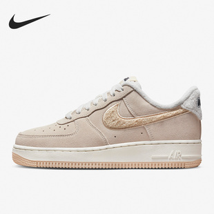 DQ7583 Nike 001 1女子加绒保暖运动板鞋 Force 耐克正品 Air