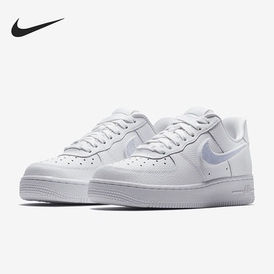 耐克女子板鞋AQ3621-111