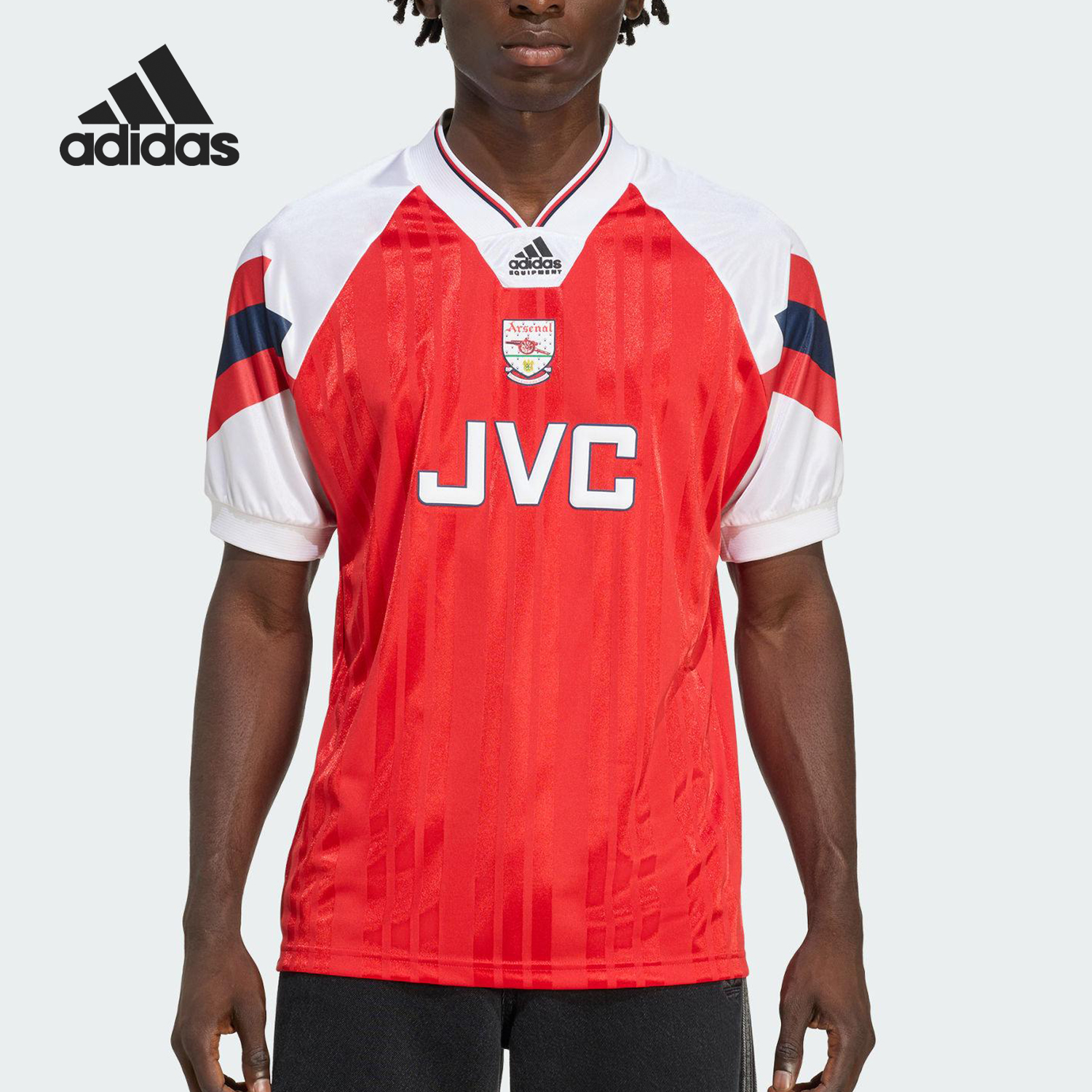 阿迪达斯男士复古运动短袖