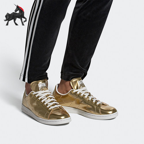 休闲板鞋Adidas/阿迪达斯