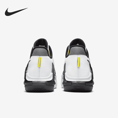 Nike/耐克正品秋冬新款GS女子大童缓震中帮篮球鞋DD0423-100