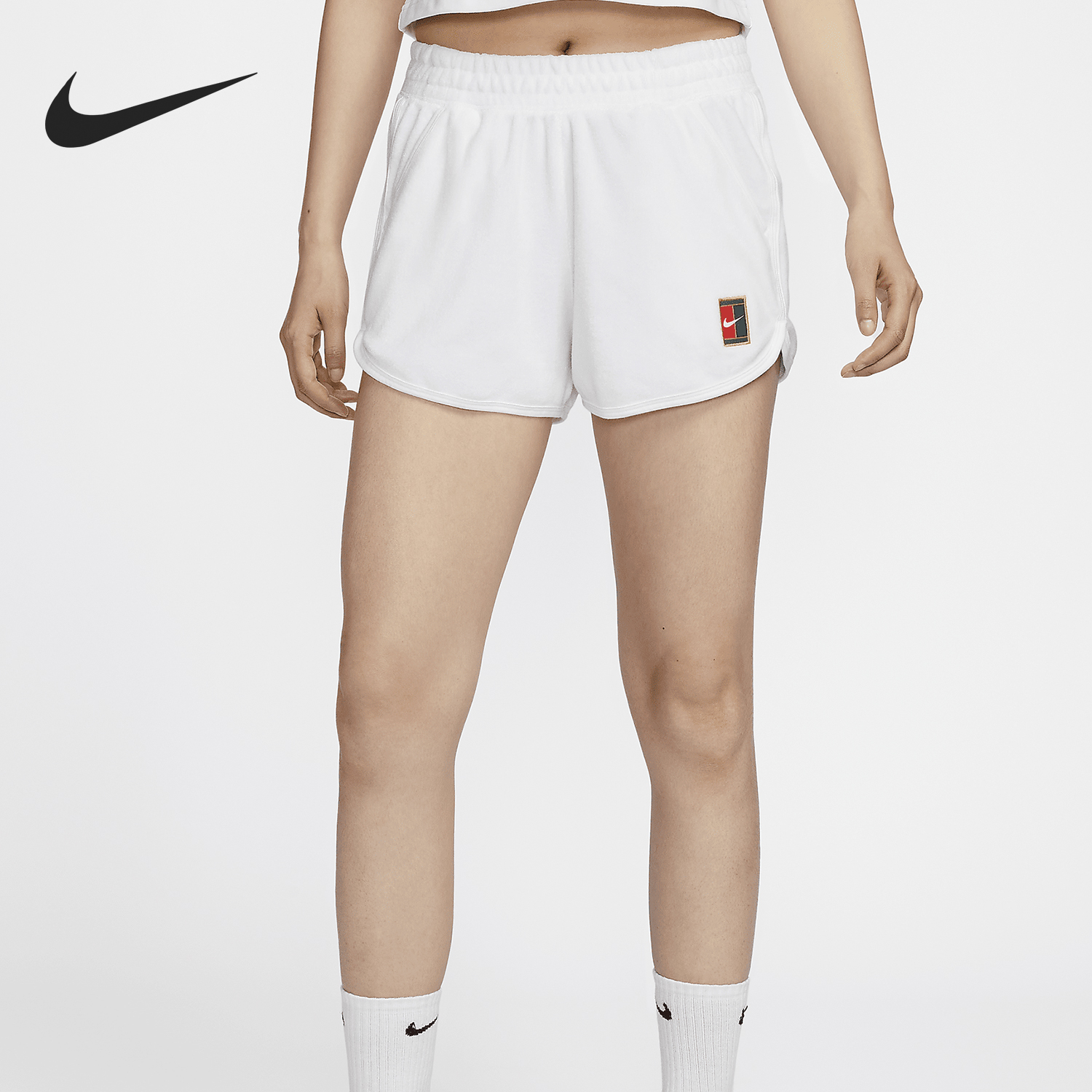 耐克女士时尚简约透气短裤