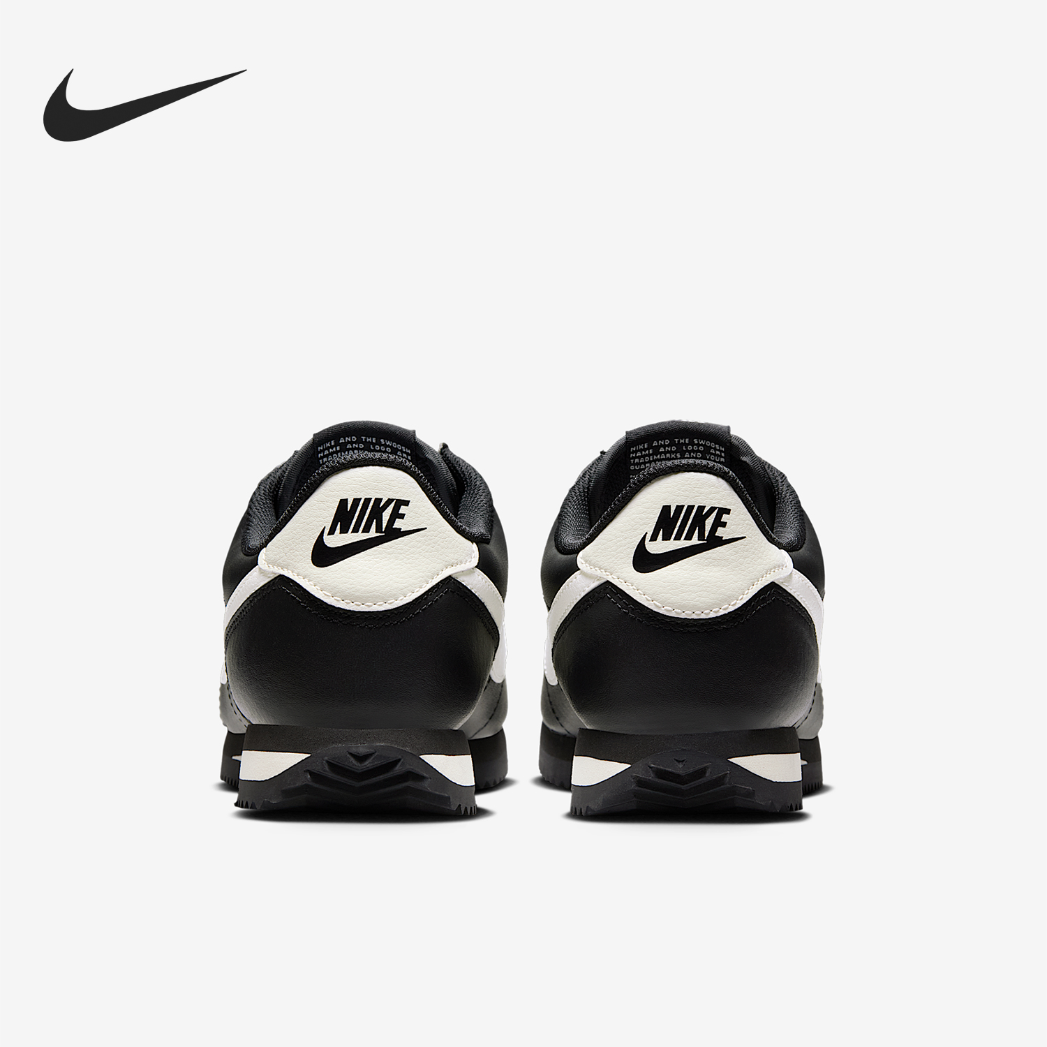 耐克女士复古低帮缓震运动鞋