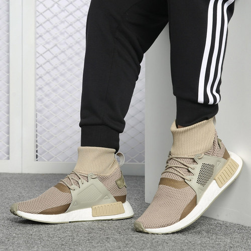 休闲鞋Adidas/阿迪达斯