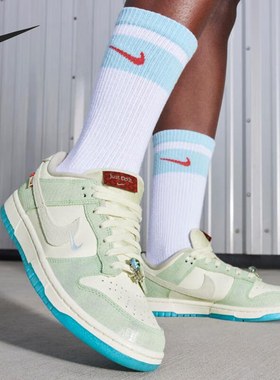 Nike/耐克官方正品Dunk Low女士耐磨低帮休闲运动板鞋FZ5065-111