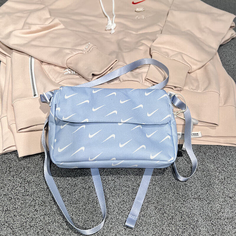 Nike耐克浅蓝色斜挎包正品户外单肩包男女旅行休闲包新款运动包包