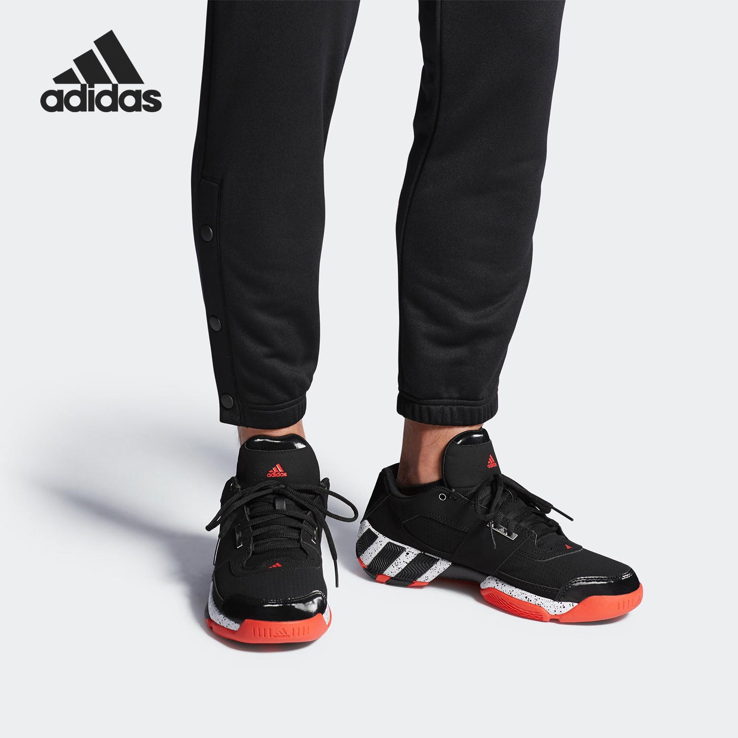 Adidas/阿迪达斯正品当季新款男子 Regulate 团队篮球鞋 Q33337