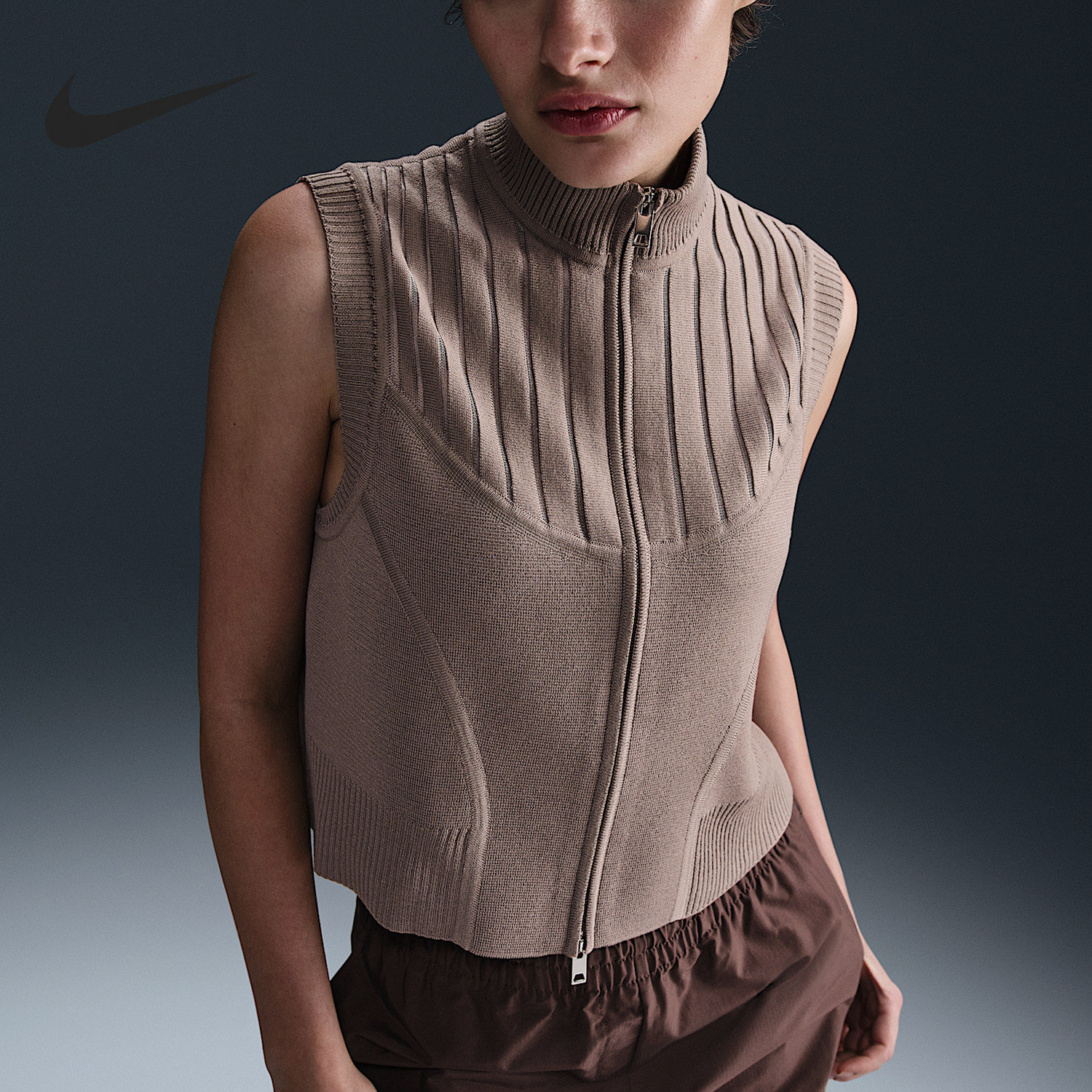 Nike/耐克官方正品女士休闲时尚立领马甲HM9443-248