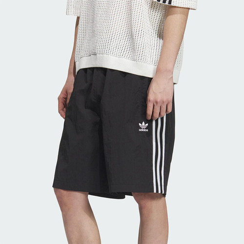 Adidas/阿迪达斯正品三叶草男士足球风休闲经典梭织短裤KC0154