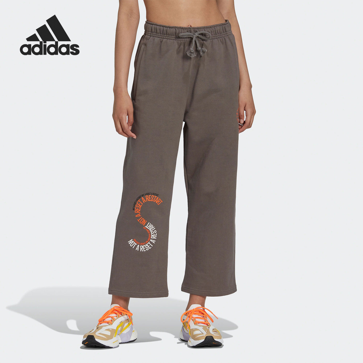 阿迪达斯女士印花宽松休闲长裤