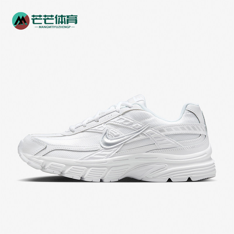 耐克女士耐磨简约休闲运动鞋