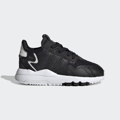 adidas阿迪达斯运动鞋