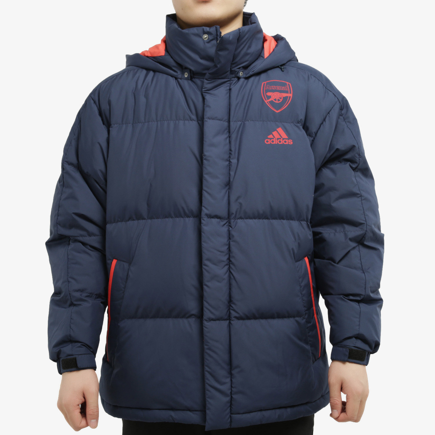 Adidas/阿迪达斯正品当季新款男子皇马足球短款保暖羽绒服FQ3318