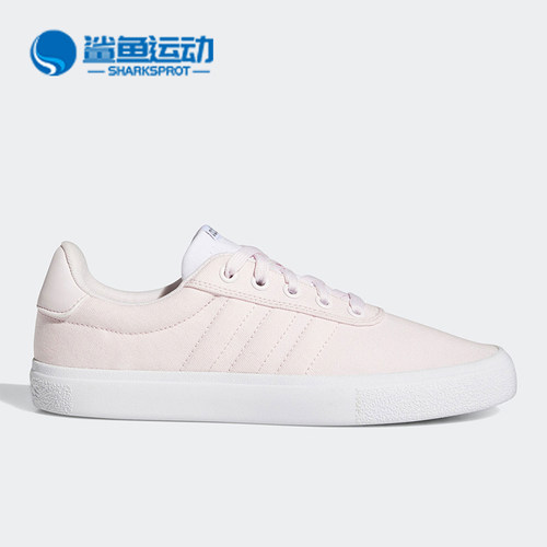阿迪达斯女子运动板鞋GX0871