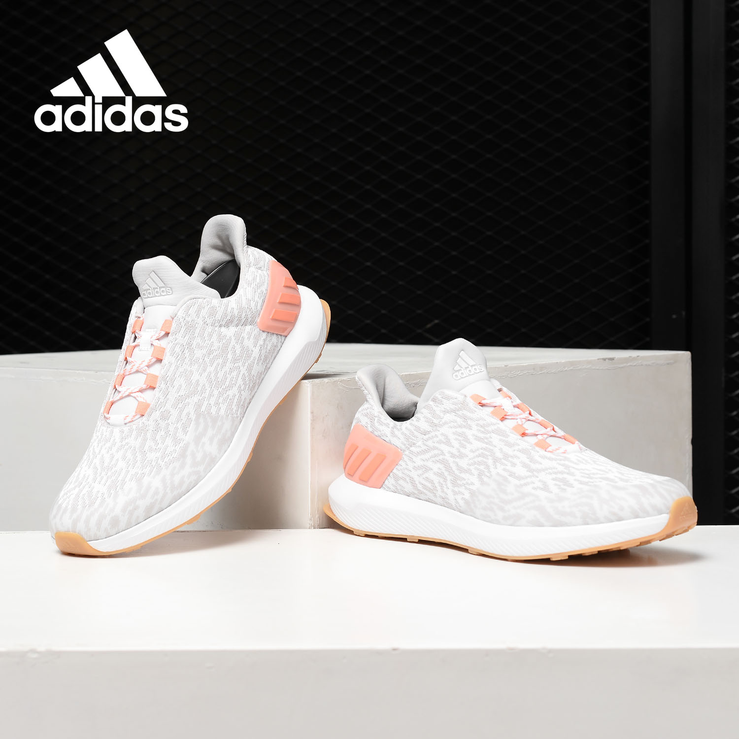 阿迪达斯春季运动鞋女小童