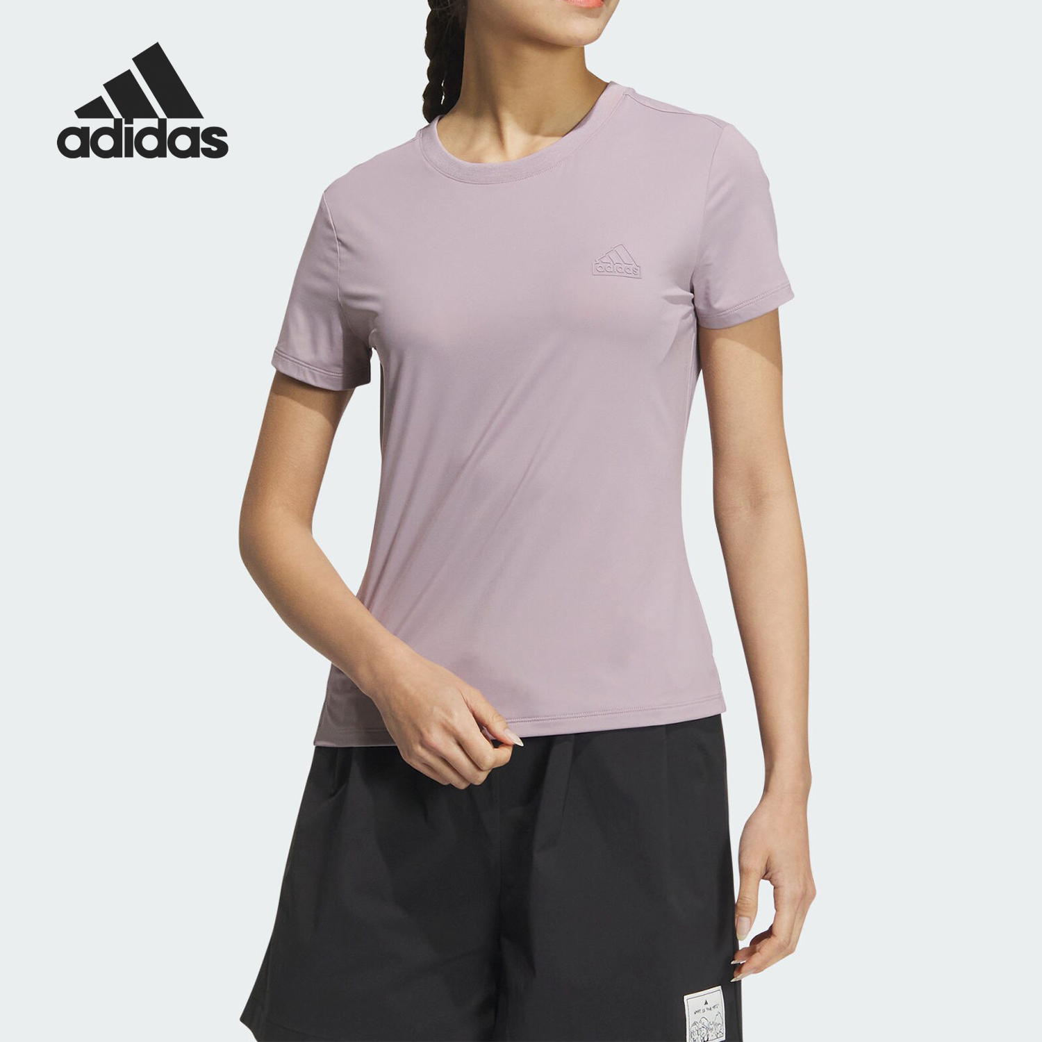 阿迪达斯女士修身短袖圆领T恤