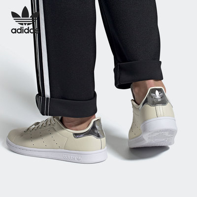 Adidas/阿迪达斯女子低帮板鞋