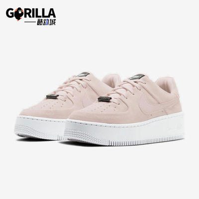 耐克女子空军一号经典板鞋