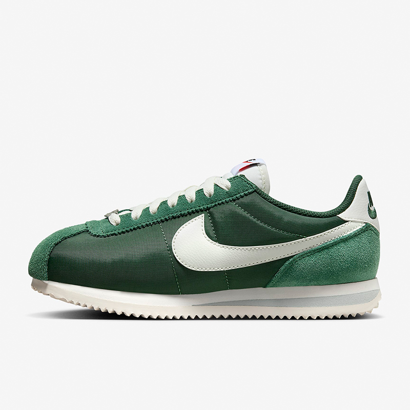 Nike/耐克女士复古运动休闲鞋