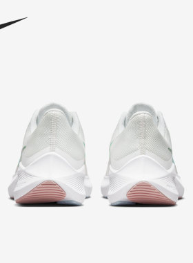 Nike/耐克官方正品时尚男女轻便透气潮流低帮跑步鞋 CW3421-105