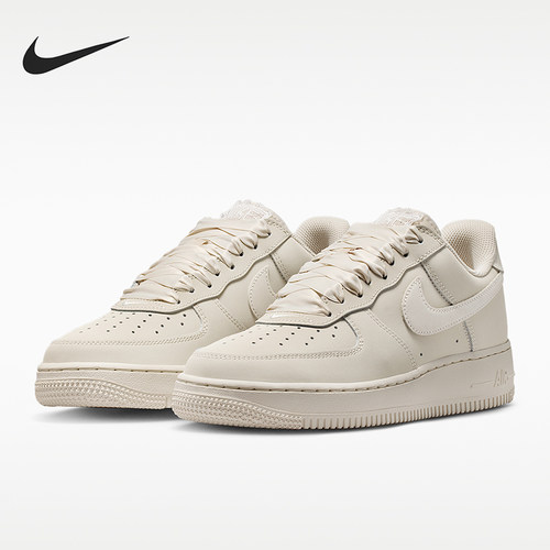 Nike/耐克正品四季款女士低帮轻盈经典透气耐磨板鞋IR0871-100