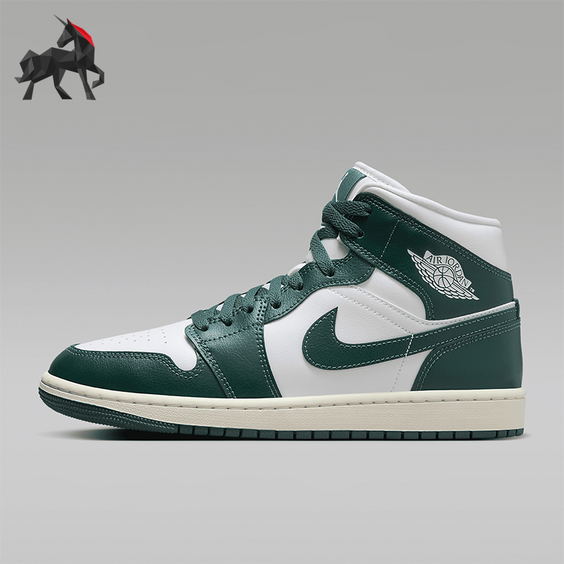 耐克女士运动缓震高帮板鞋