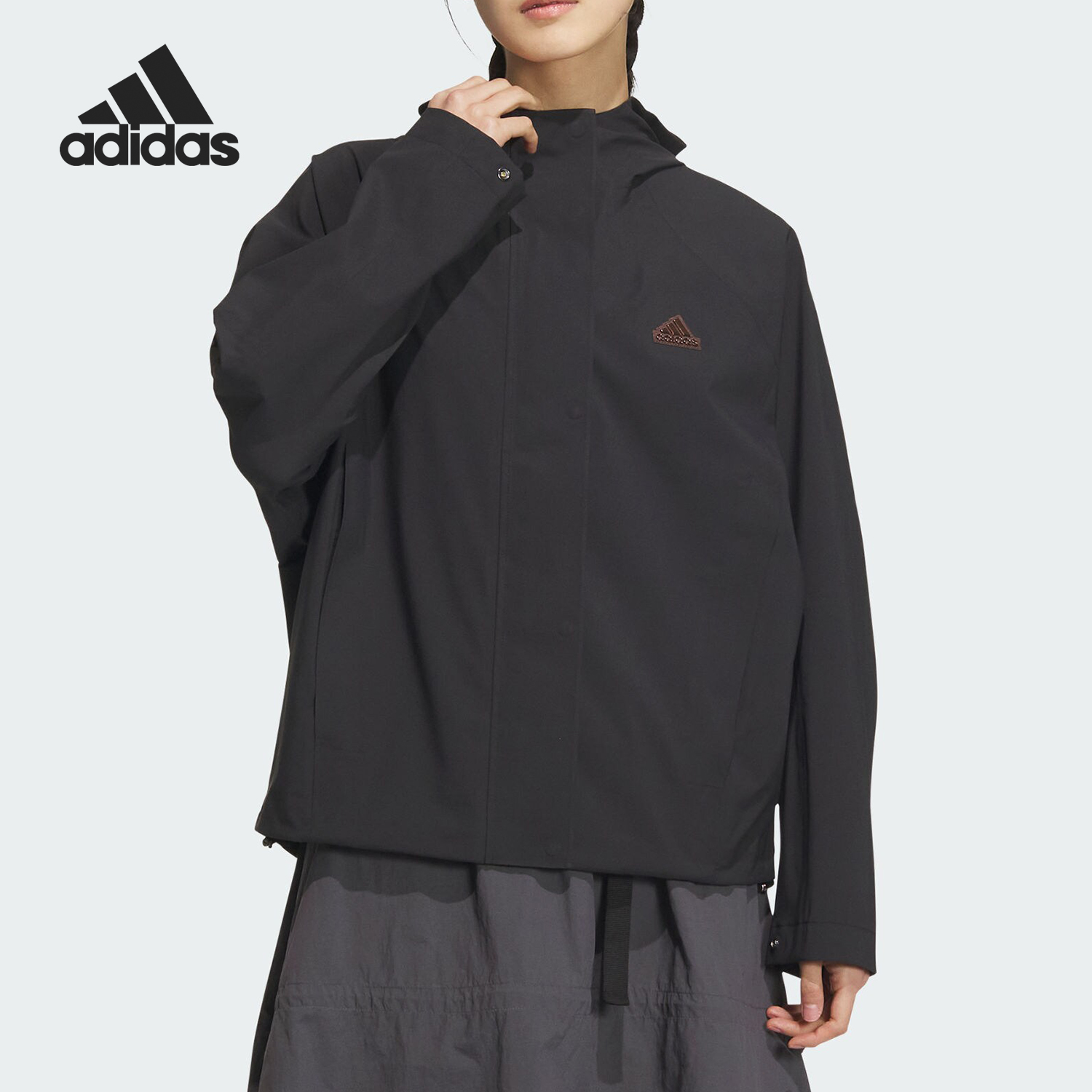 阿迪达斯女士运动休闲外套