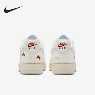 Nike/耐克正品Air Force 1女士低帮耐磨透气运动鞋IQ1143-100