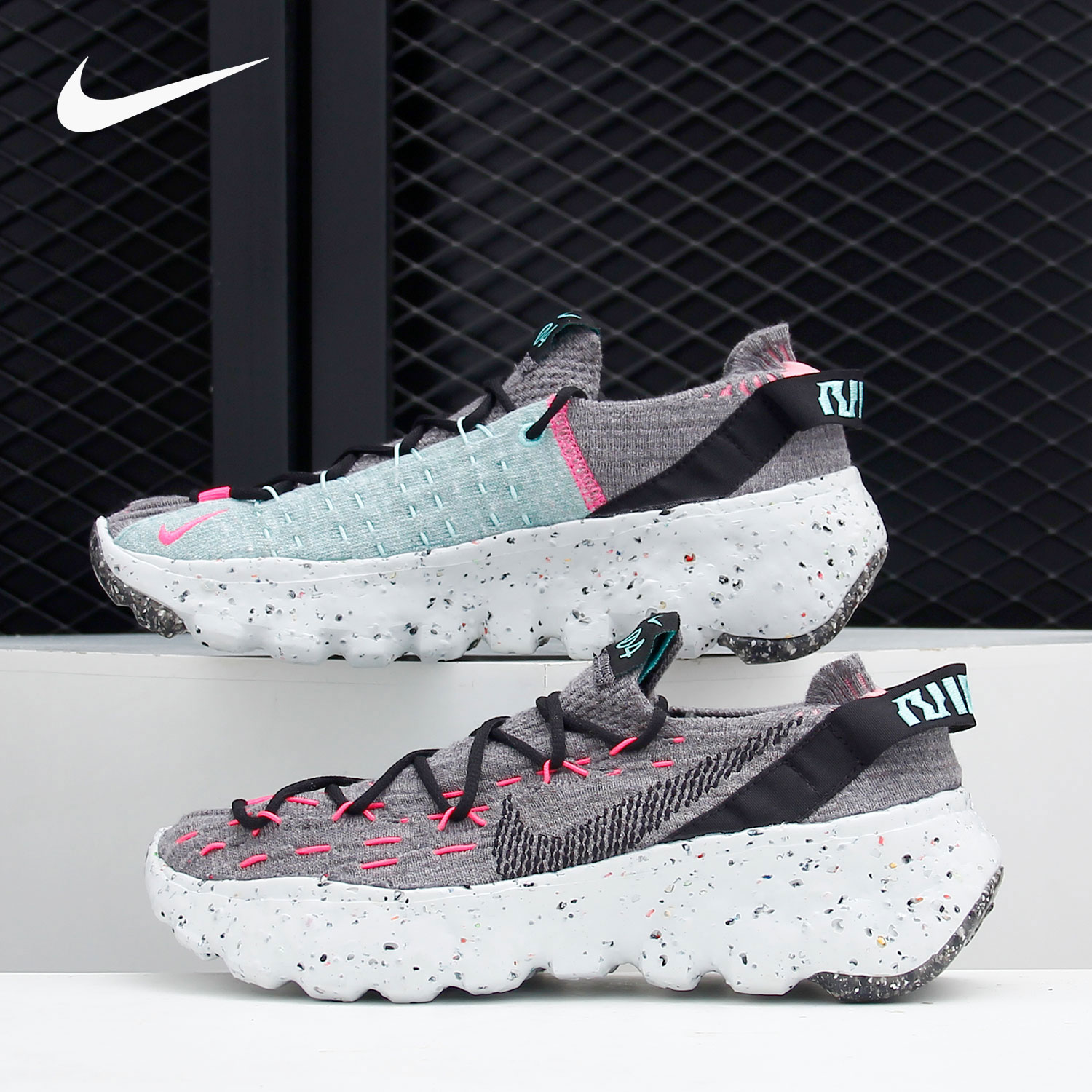 耐克SPACEHIPPIE04女子跑步鞋