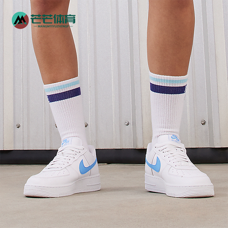 耐克女士简约经典休闲板鞋