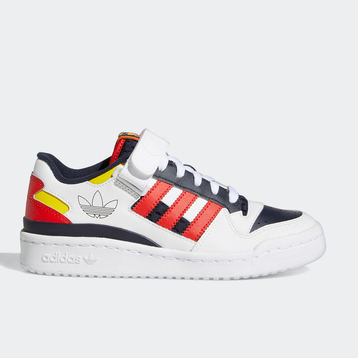 adidas阿迪达斯运动鞋