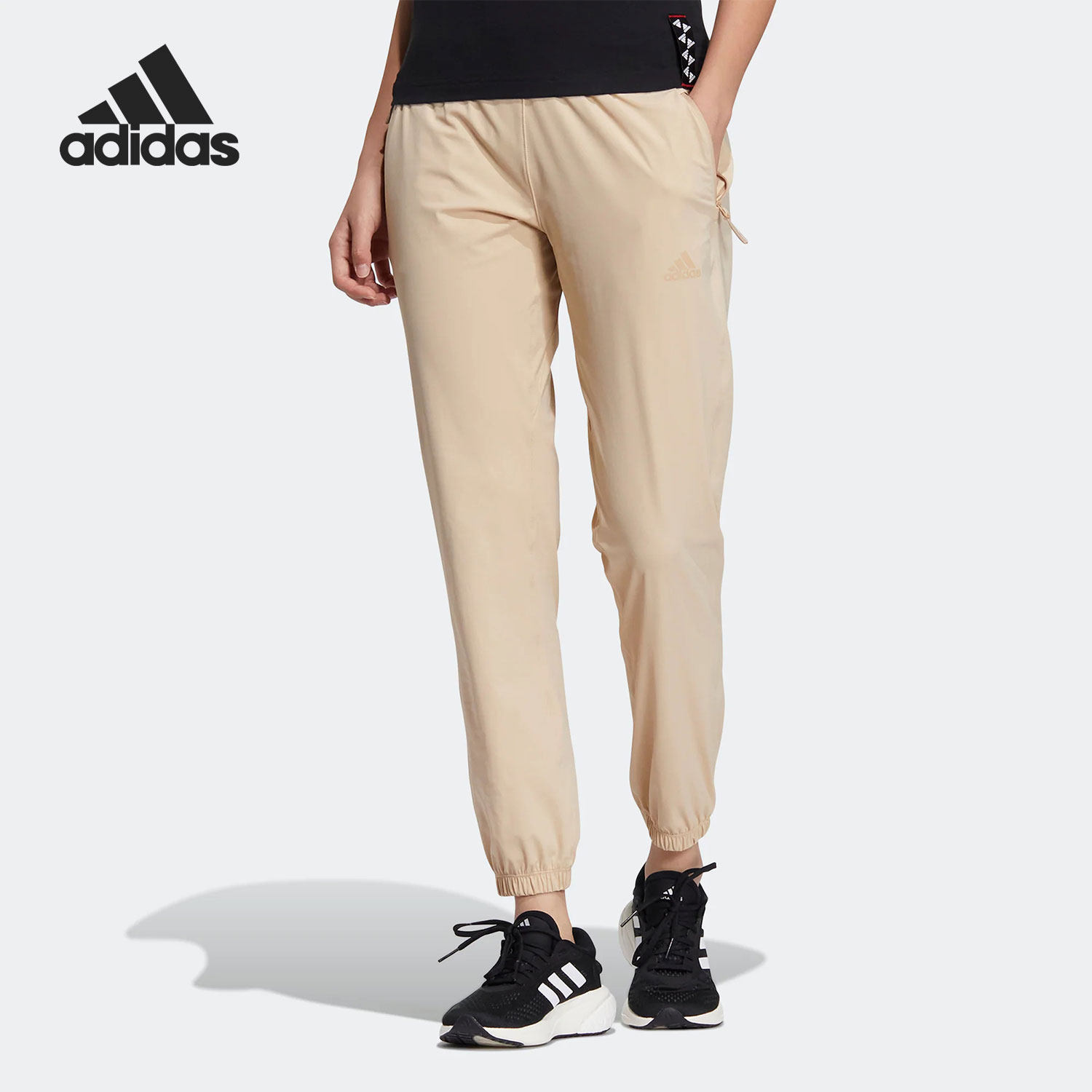 adidas/阿迪达斯官方正品秋季新款女子运动休闲束脚长裤hz7040