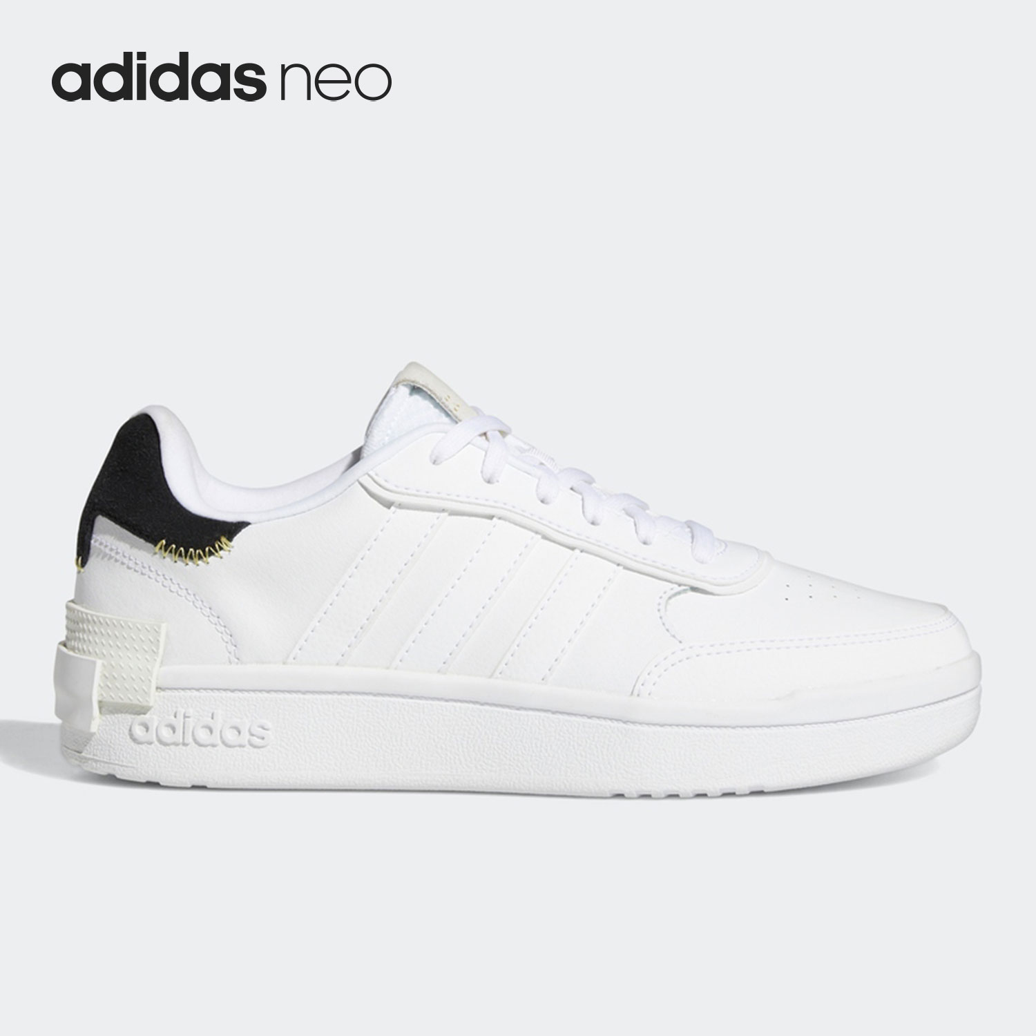 阿迪达斯女子运动板鞋