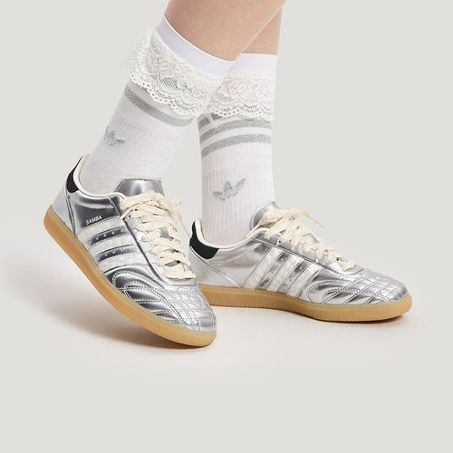 Adidas/阿迪达斯正品三叶草男女薄底轻便时尚亮面休闲板鞋HP7105